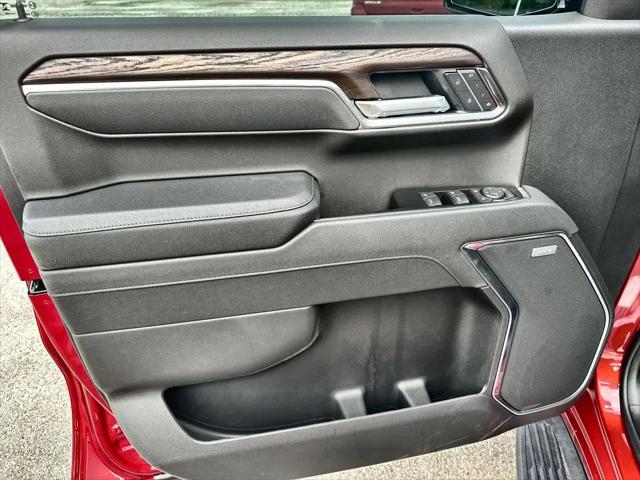 2026 GMC Sierra 1500 Crew Cab, Short Bed, SLT, 4WD