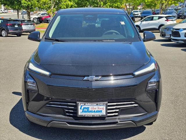 2027 Chevrolet Bolt LT FWD