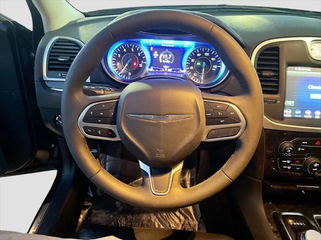 2023 Chrysler 300 Touring L AWD