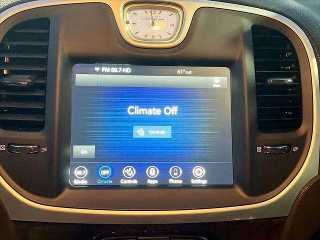 2023 Chrysler 300 Touring L AWD