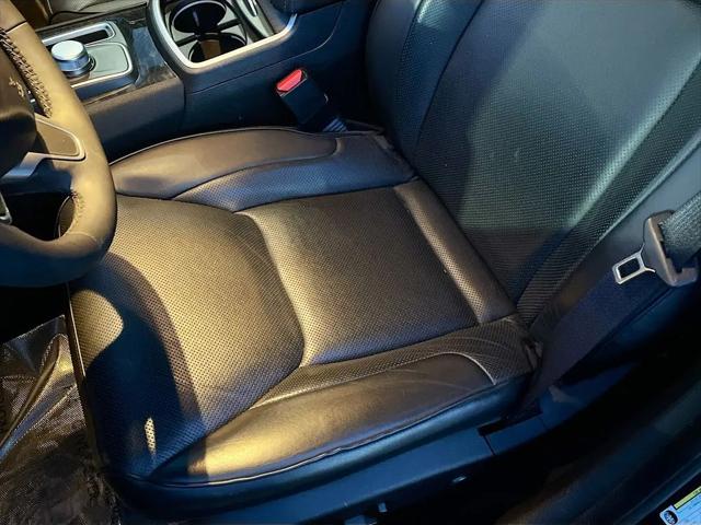 2023 Chrysler 300 Touring L AWD