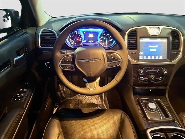2023 Chrysler 300 Touring L AWD