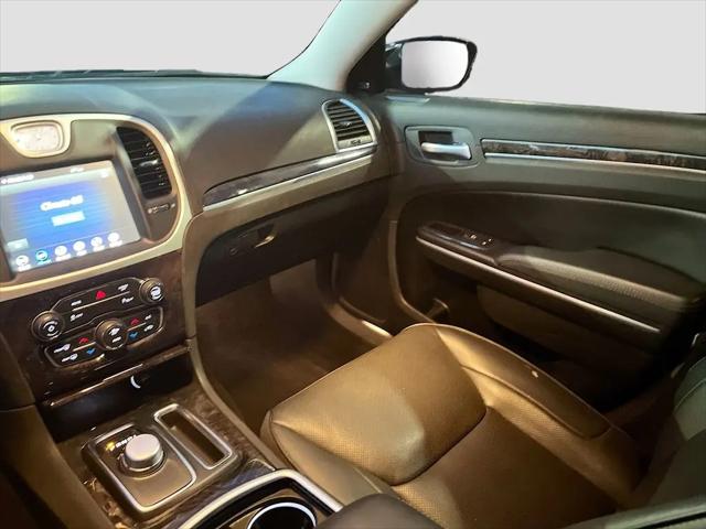 2023 Chrysler 300 Touring L AWD
