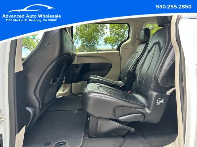 2022 Chrysler Pacifica Touring L