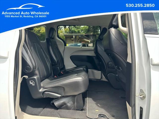 2022 Chrysler Pacifica Touring L