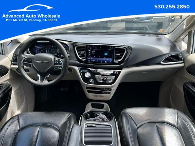 2022 Chrysler Pacifica Touring L