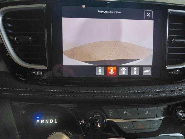 2026 Chrysler Pacifica Select AWD