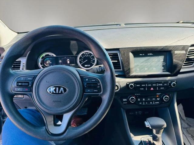 2017 Kia Niro LX