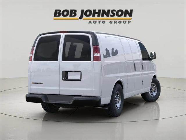 2026 Chevrolet Express Cargo Van 2500 Regular Wheelbase, WT, RWD