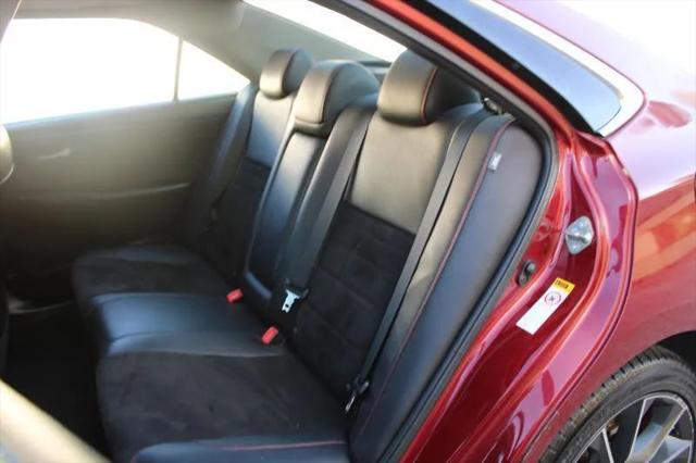 2016 Toyota Camry XSE