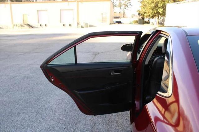 2016 Toyota Camry XSE