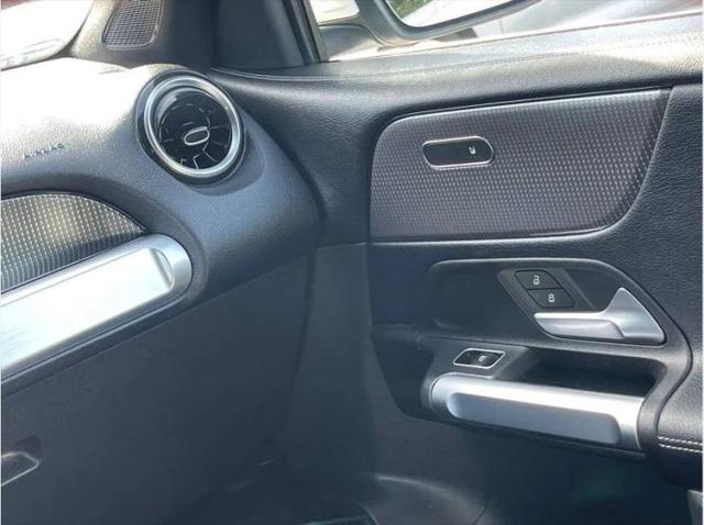 2022 Mercedes-Benz GLB 250