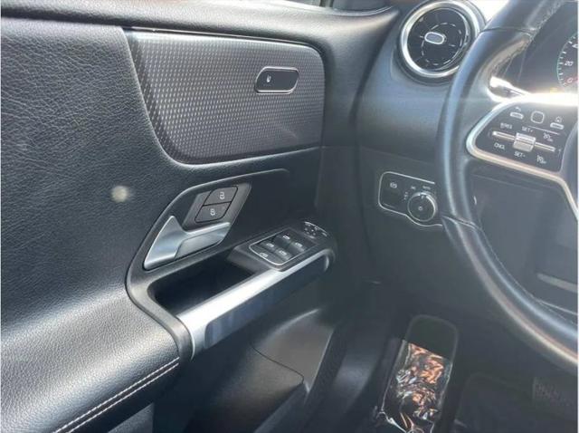 2022 Mercedes-Benz GLB 250