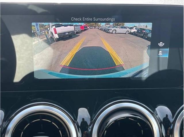 2022 Mercedes-Benz GLB 250