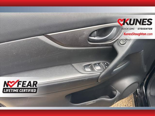 2021 Nissan Rogue Sport S FWD Xtronic CVT