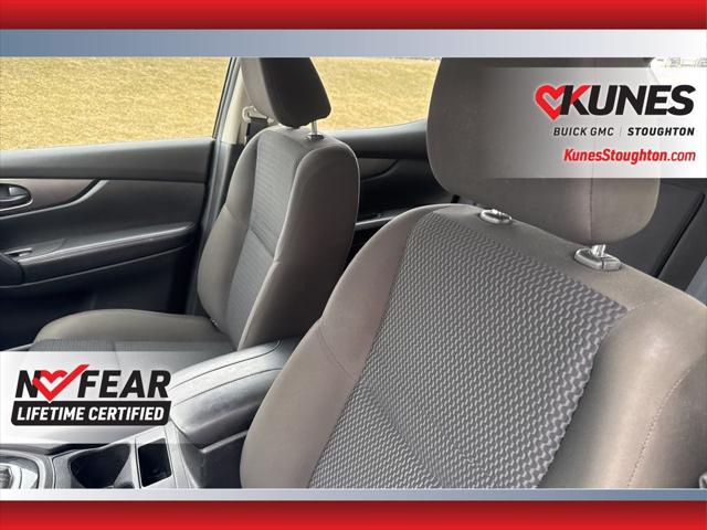 2021 Nissan Rogue Sport S FWD Xtronic CVT