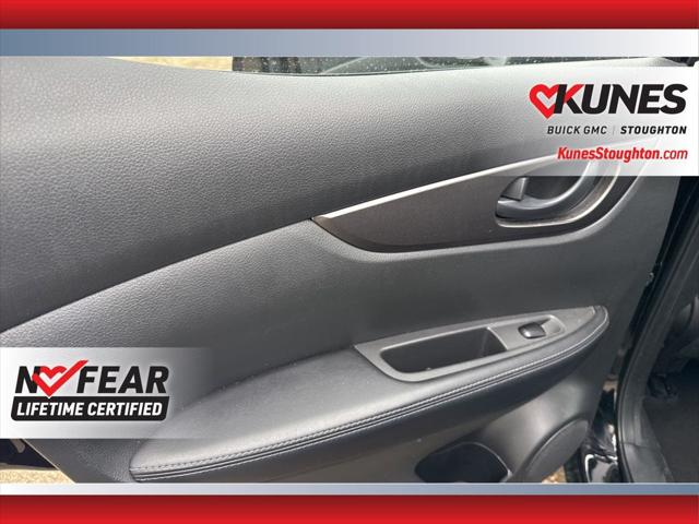 2021 Nissan Rogue Sport S FWD Xtronic CVT