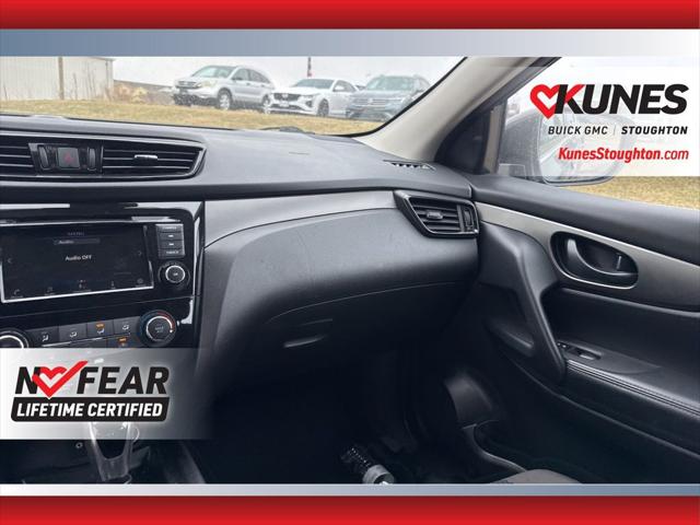 2021 Nissan Rogue Sport S FWD Xtronic CVT