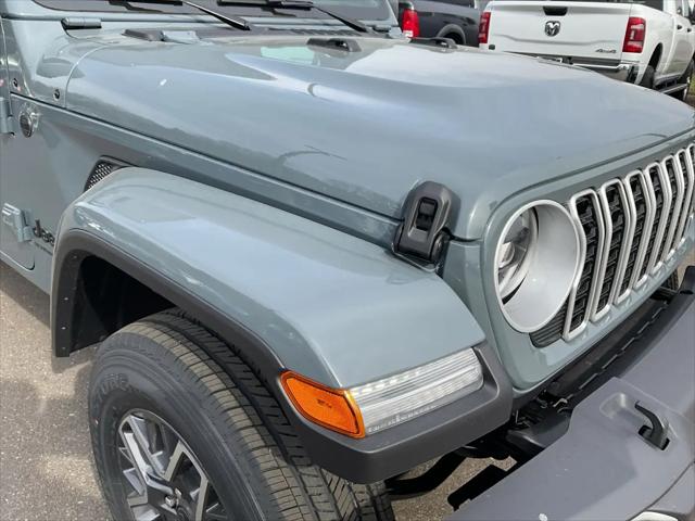 2026 Jeep Wrangler 4-Door Sahara 4x4