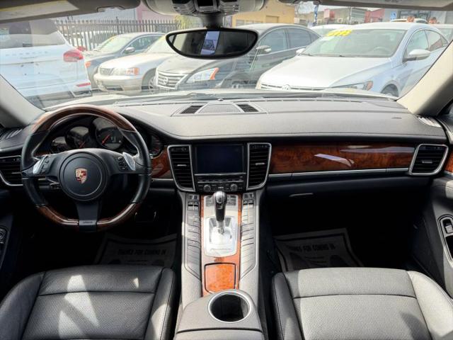 2012 Porsche Panamera 4