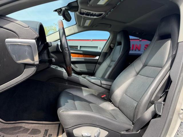 2012 Porsche Panamera 4