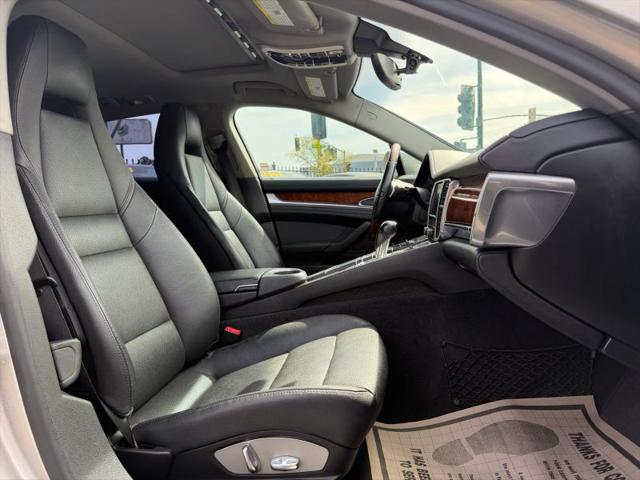 2012 Porsche Panamera 4