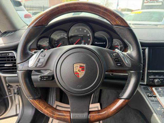 2012 Porsche Panamera 4