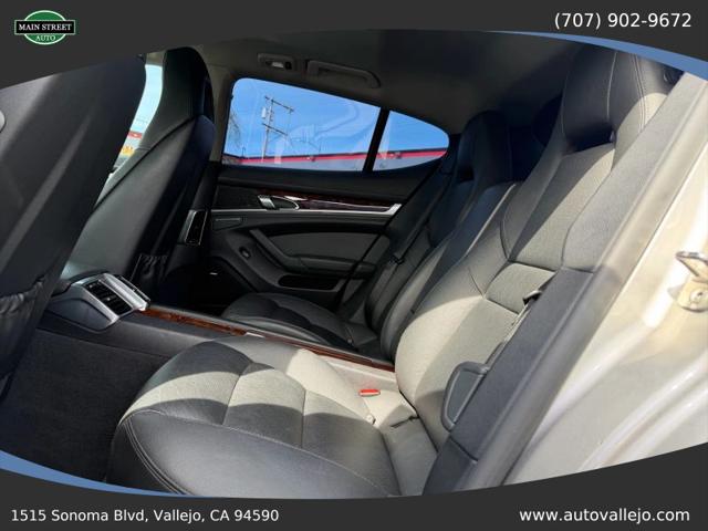2012 Porsche Panamera 4