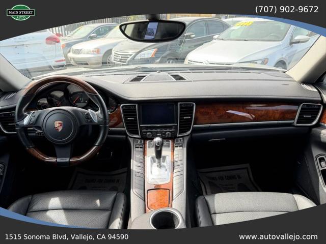 2012 Porsche Panamera 4