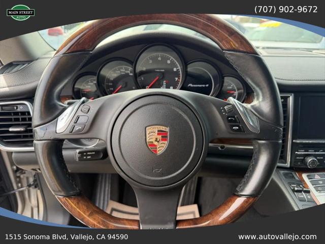 2012 Porsche Panamera 4