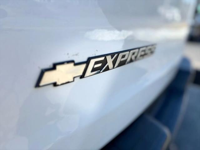 2019 Chevrolet Express Work Van