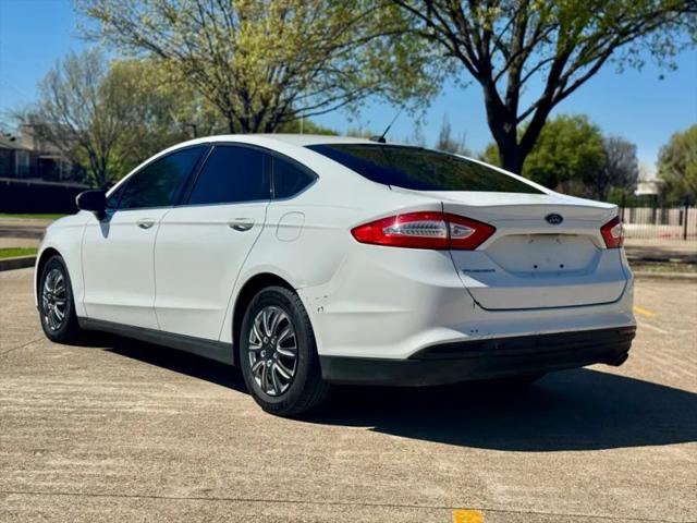 2014 Ford Fusion S