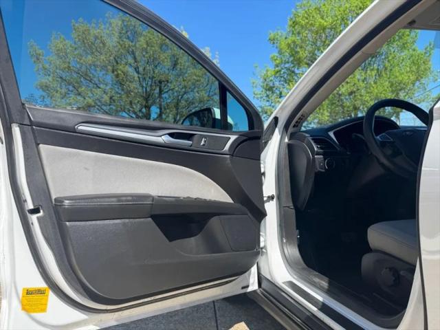 2014 Ford Fusion S