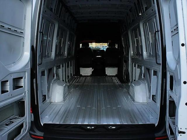 2023 Mercedes-Benz Sprinter 2500 High Roof 4-Cyl Gas