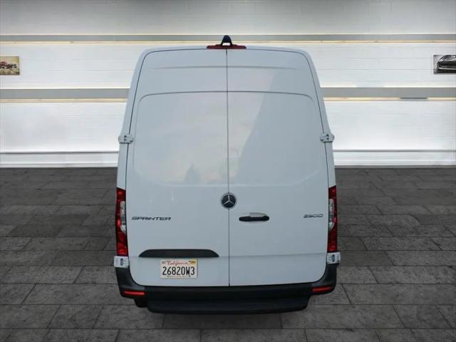 2023 Mercedes-Benz Sprinter 2500 High Roof 4-Cyl Gas