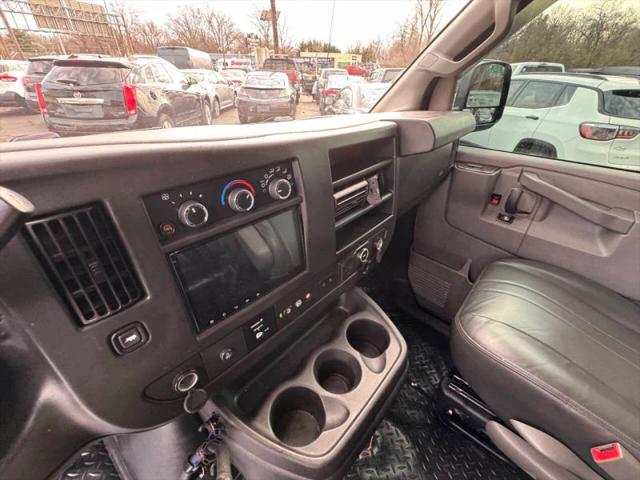 2020 Chevrolet Express Passenger RWD 3500 Extended Wheelbase LT