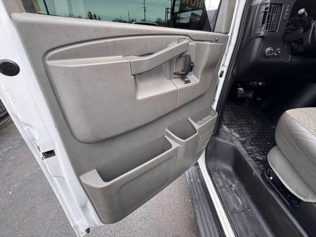 2020 Chevrolet Express Passenger RWD 3500 Extended Wheelbase LT