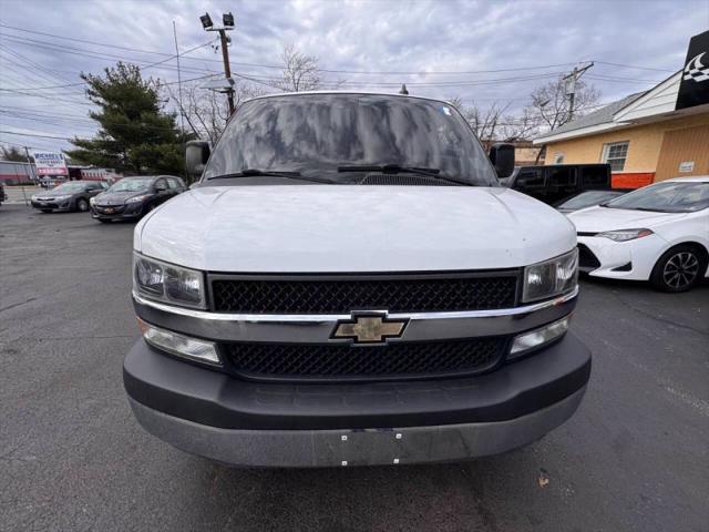 2020 Chevrolet Express Passenger RWD 3500 Extended Wheelbase LT