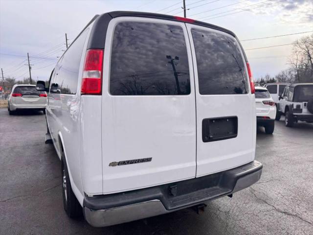 2020 Chevrolet Express Passenger RWD 3500 Extended Wheelbase LT
