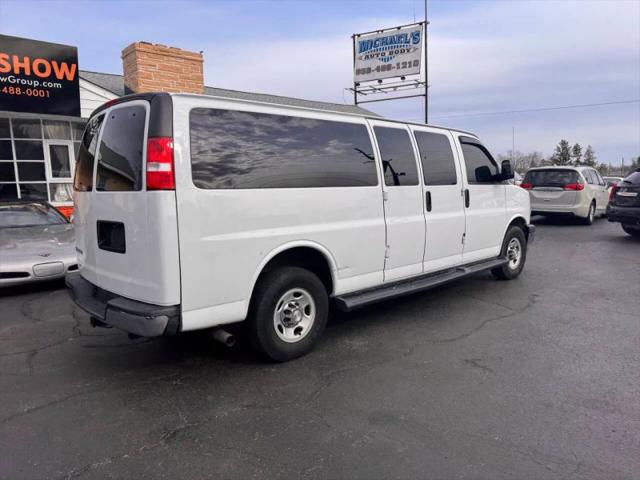 2020 Chevrolet Express Passenger RWD 3500 Extended Wheelbase LT