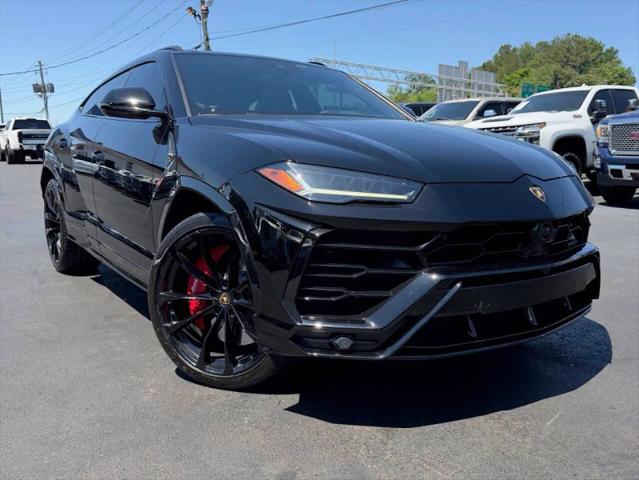 2021 Lamborghini Urus Graphite Capsule