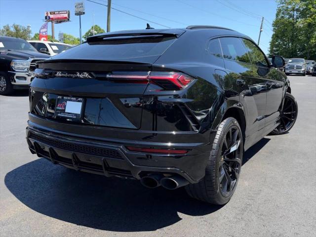 2021 Lamborghini Urus Graphite Capsule