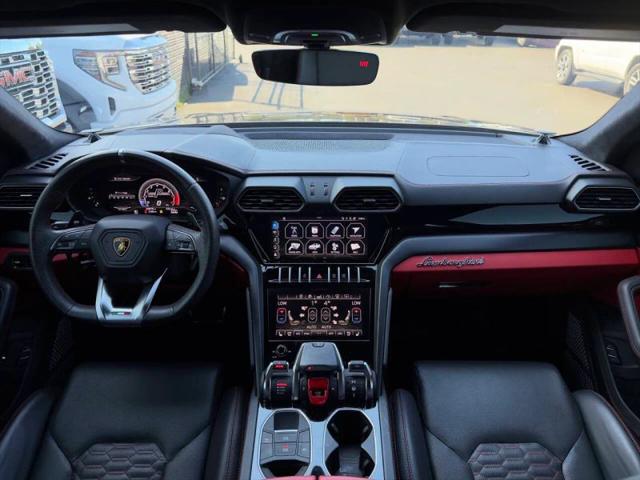 2021 Lamborghini Urus Graphite Capsule