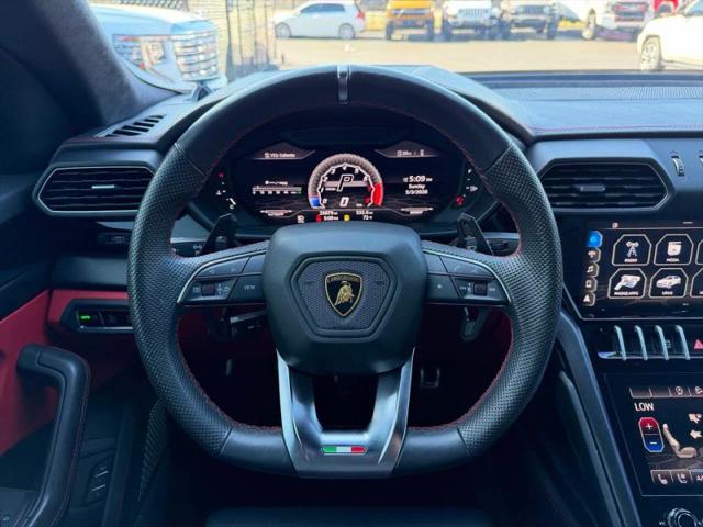 2021 Lamborghini Urus Graphite Capsule
