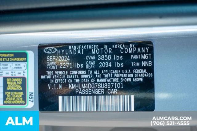 2025 Hyundai Elantra SEL Sport