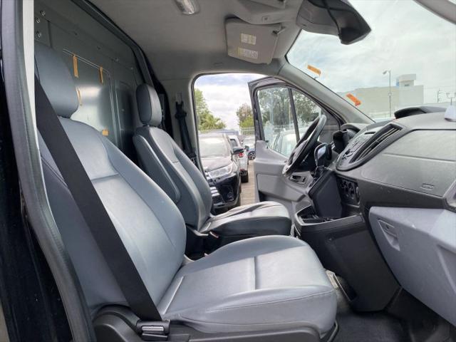 2018 Ford Transit w/Sliding Side Door w/RWB