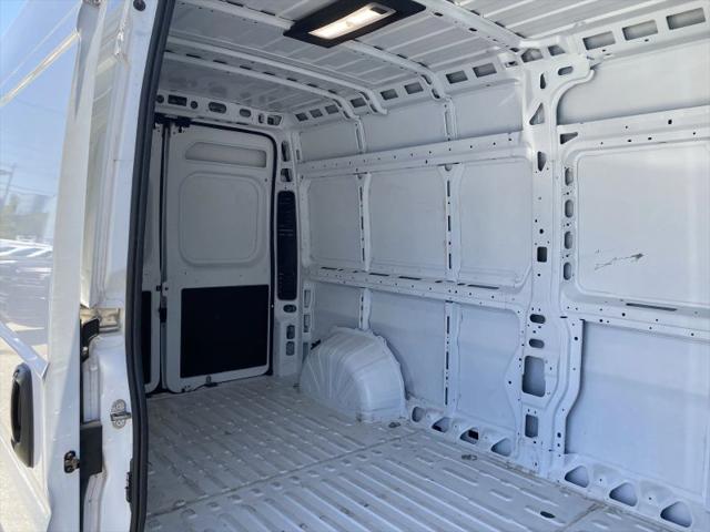 2024 Ram ProMaster 2500 Cargo Van Tradesman High Roof 159 WB w/Pass Seat
