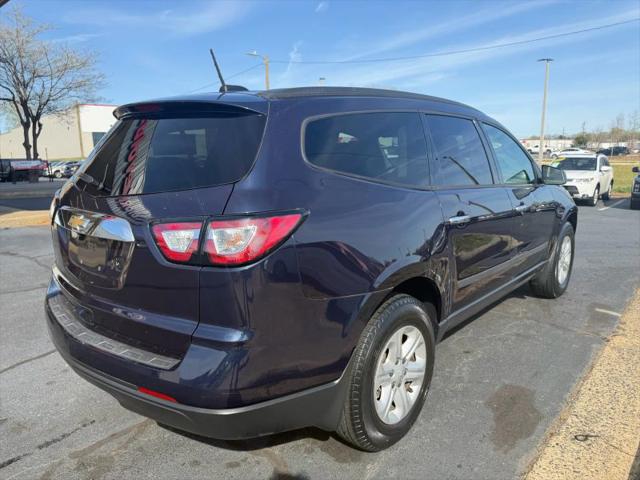 2017 Chevrolet Traverse LS