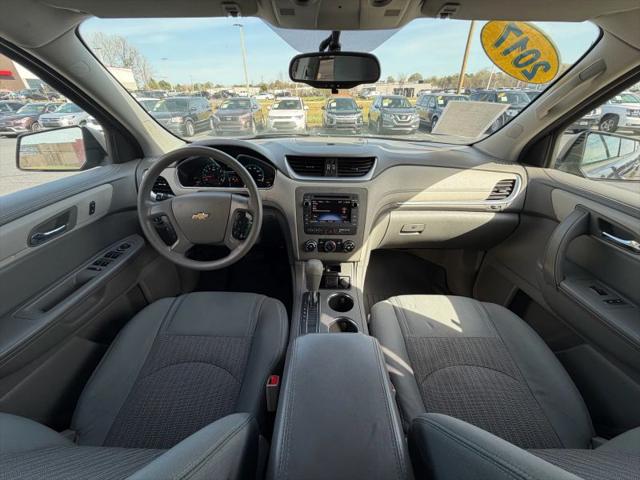 2017 Chevrolet Traverse LS