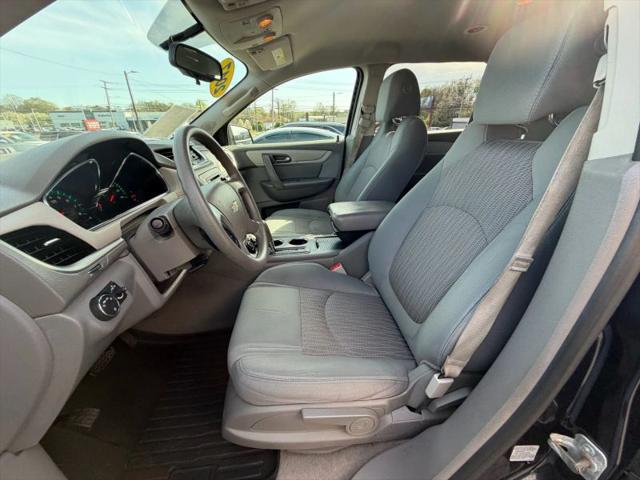 2017 Chevrolet Traverse LS